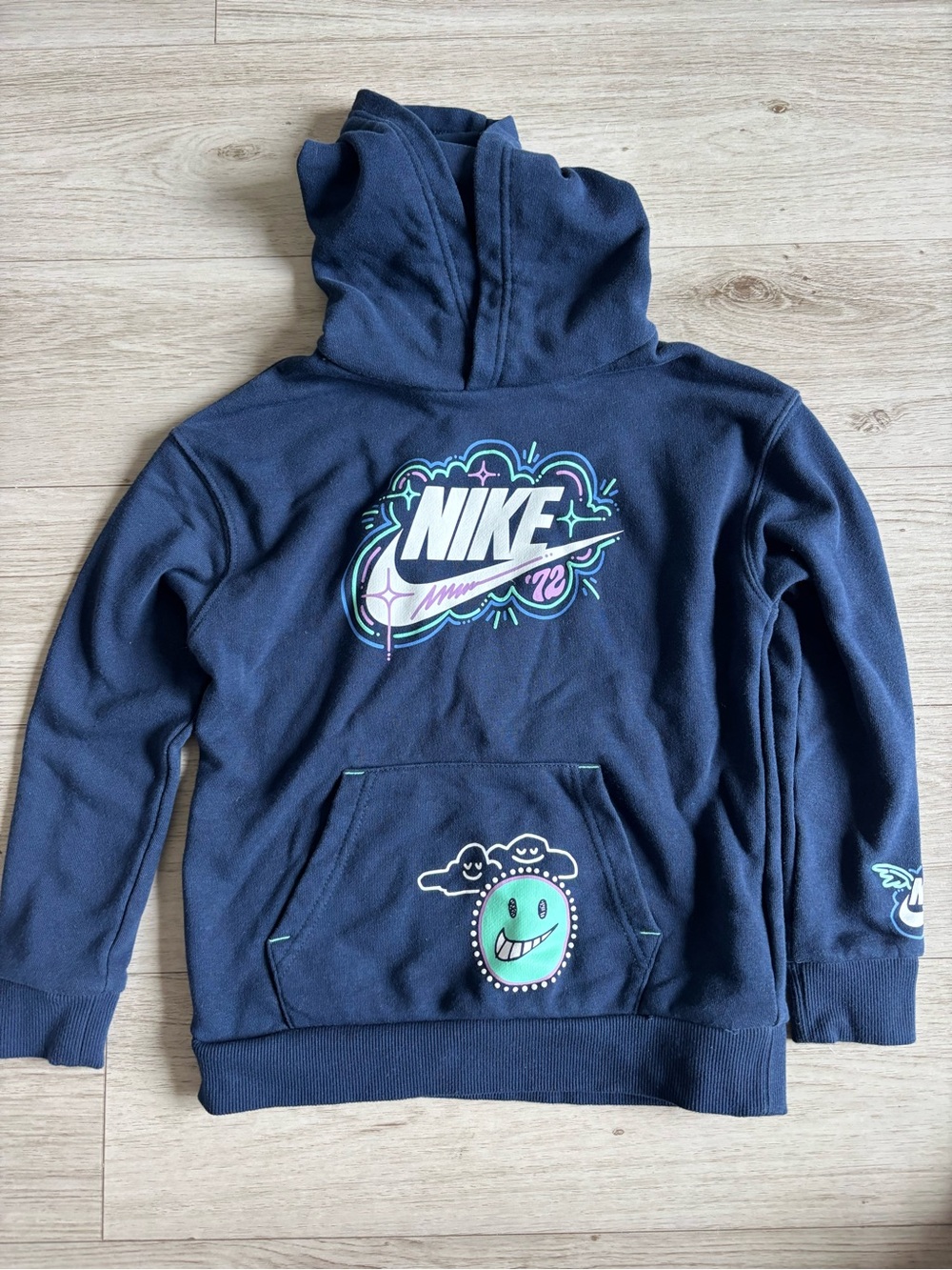 Nike Girls Sportswear Art Of Play French Terry Pullover Hoodie Size 6-7 Years